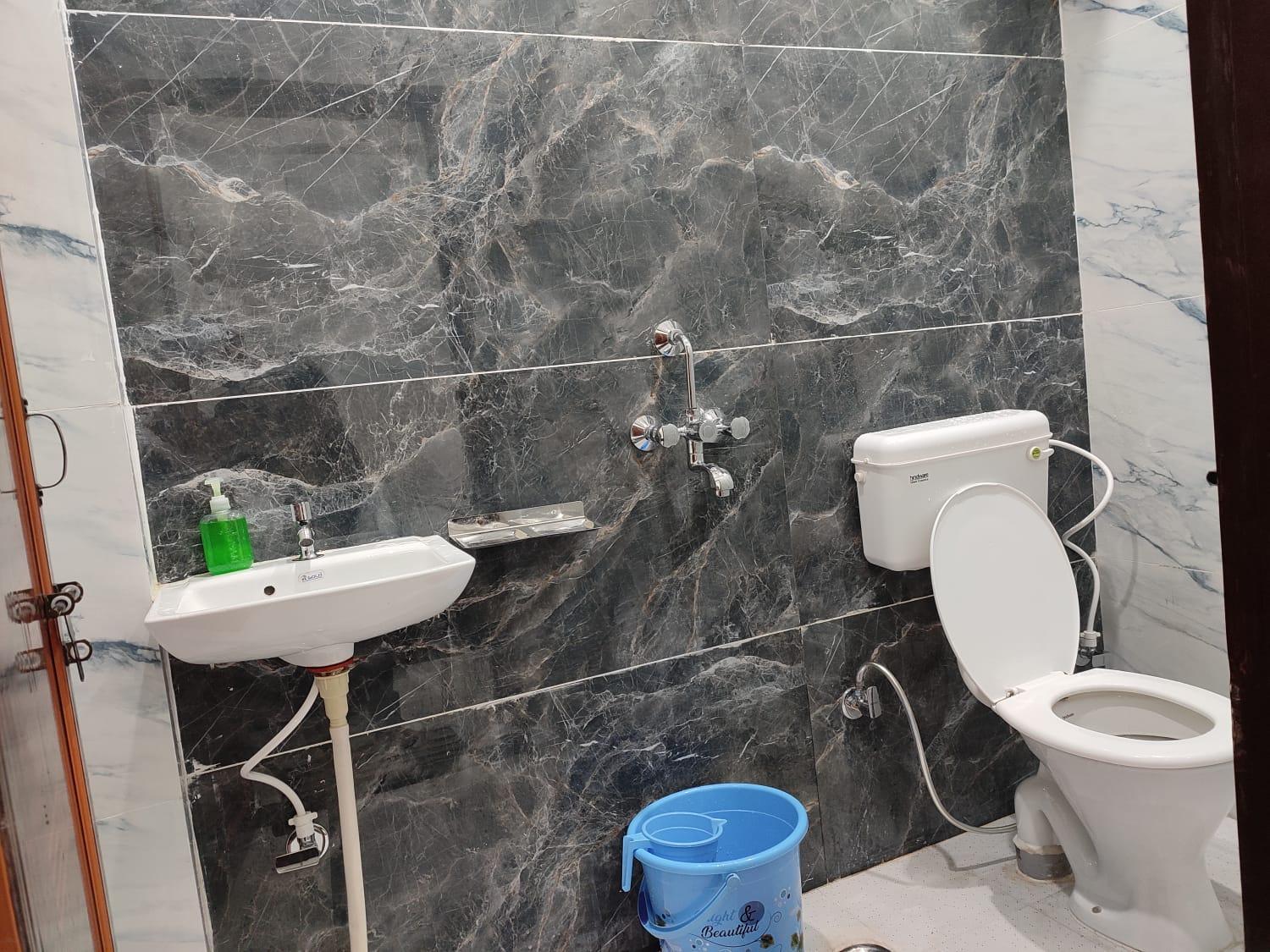 Mahadev Hotel 3*