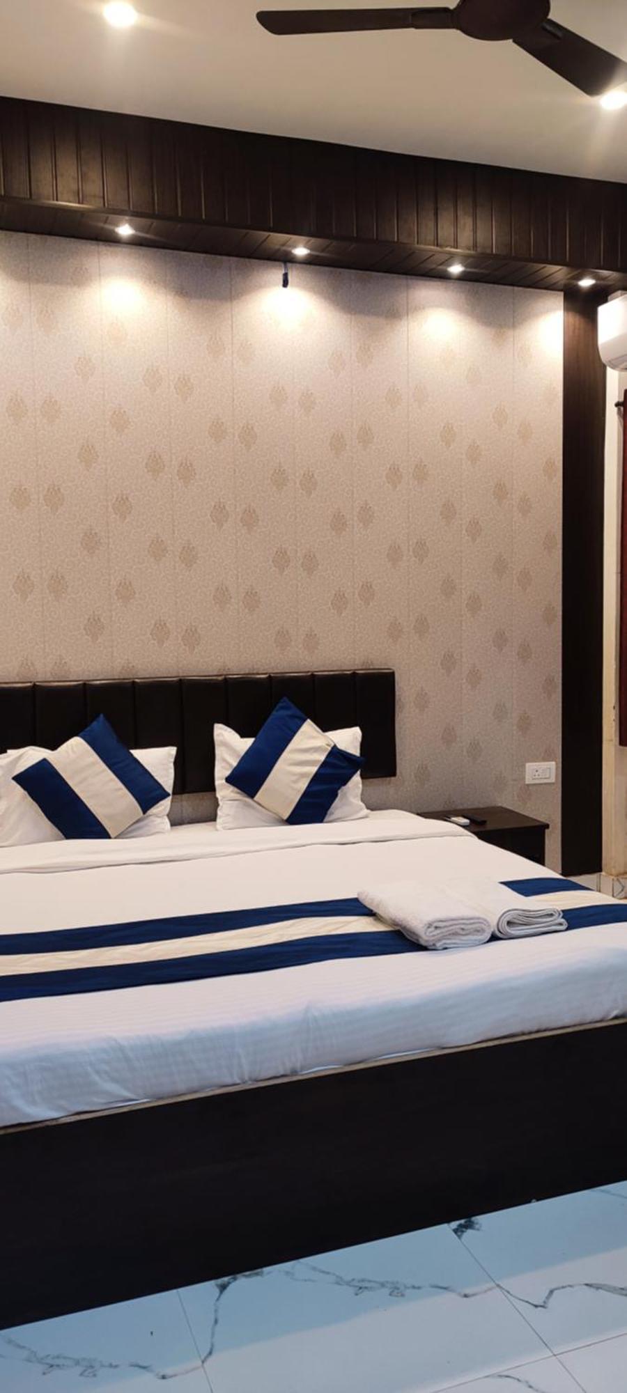 Hotel Mahadev Varanasi